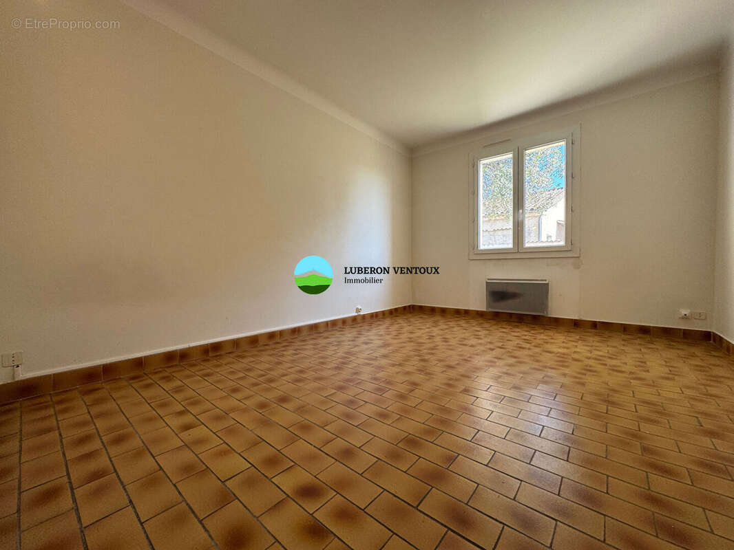 Maison à PERNES-LES-FONTAINES