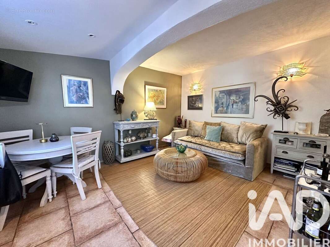 Appartement 61 m² à Sainte-Maxime  - photo 2