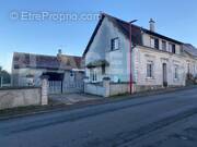 WhatsApp Image 2025-11-26 à 10 - Maison à YVRE-LE-POLIN