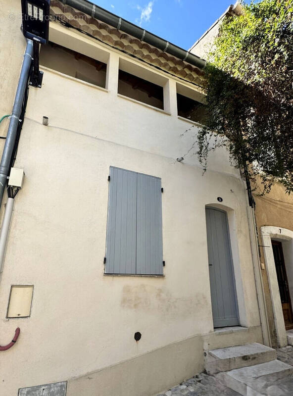 Maison à SAINT-GILLES