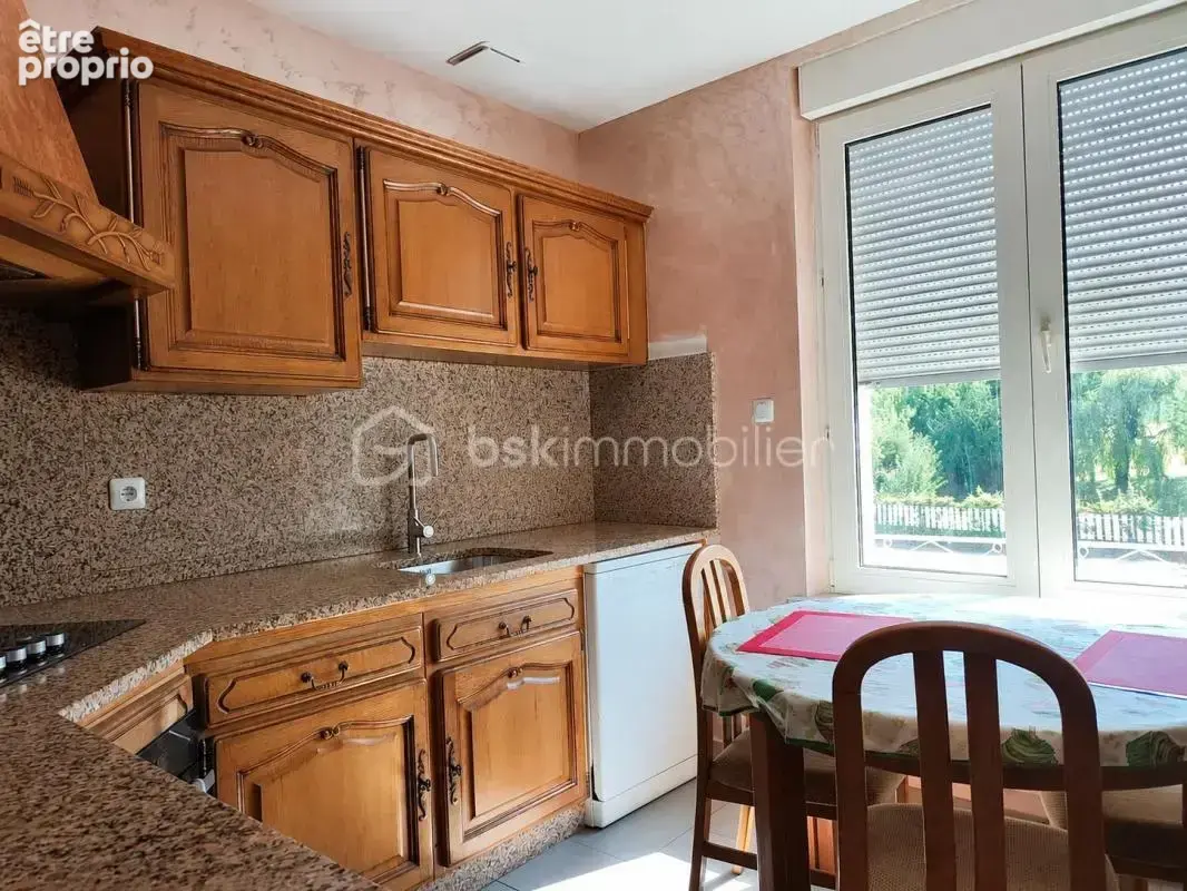 Pont-à-Mousson – Maison rénovée de 131 m² – 3 chambres – terrain constructible - photo 6