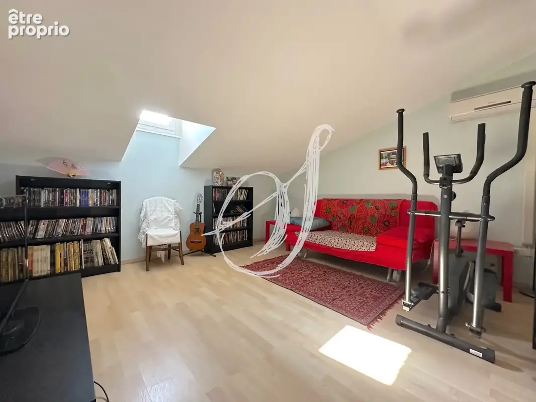 Villa de type 6, 5 chambres avec sous-sol & piscine à Saint Georges d'Orques - photo 18