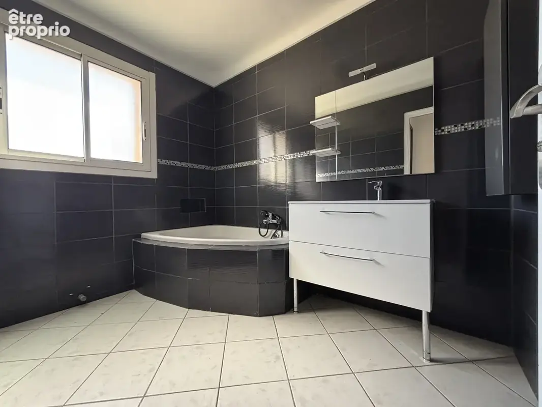 Toulon ouest - le temple - dernier etage 90m2 + balcon 13m2 - photo 18