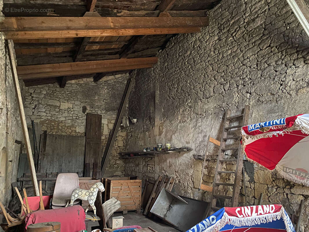 Maison à SAINT-EMILION