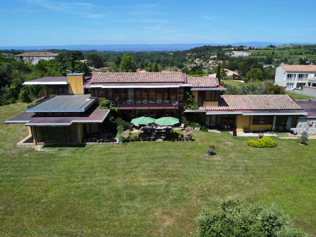 Maison à COUFFOULENS