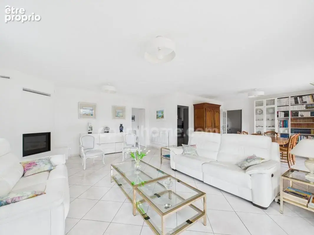 Bassin d'arcachon - la hume – gujan-mestras  maison de plain-pied 190 m²  3/4 chambres + espace indépendant  terrain 1 000 m²+   - photo 4