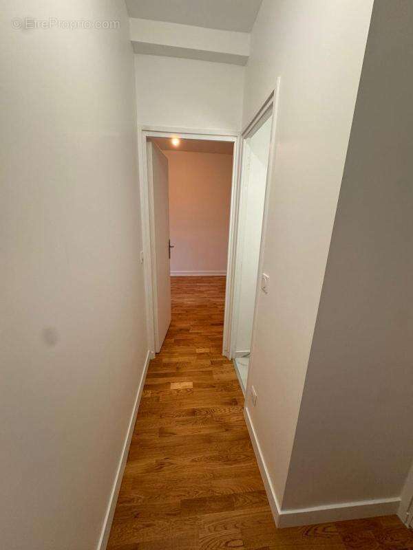 Appartement à PARIS-20E