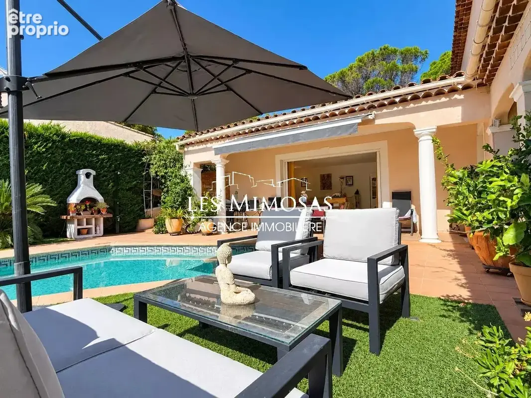 Fréjus – villa avec studio indépendant - garage - photo 2