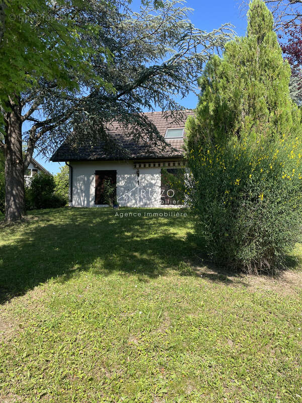 Maison à PREVESSIN-MOENS