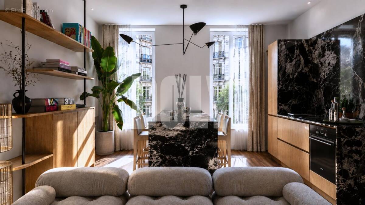 Appartement à PARIS-16E