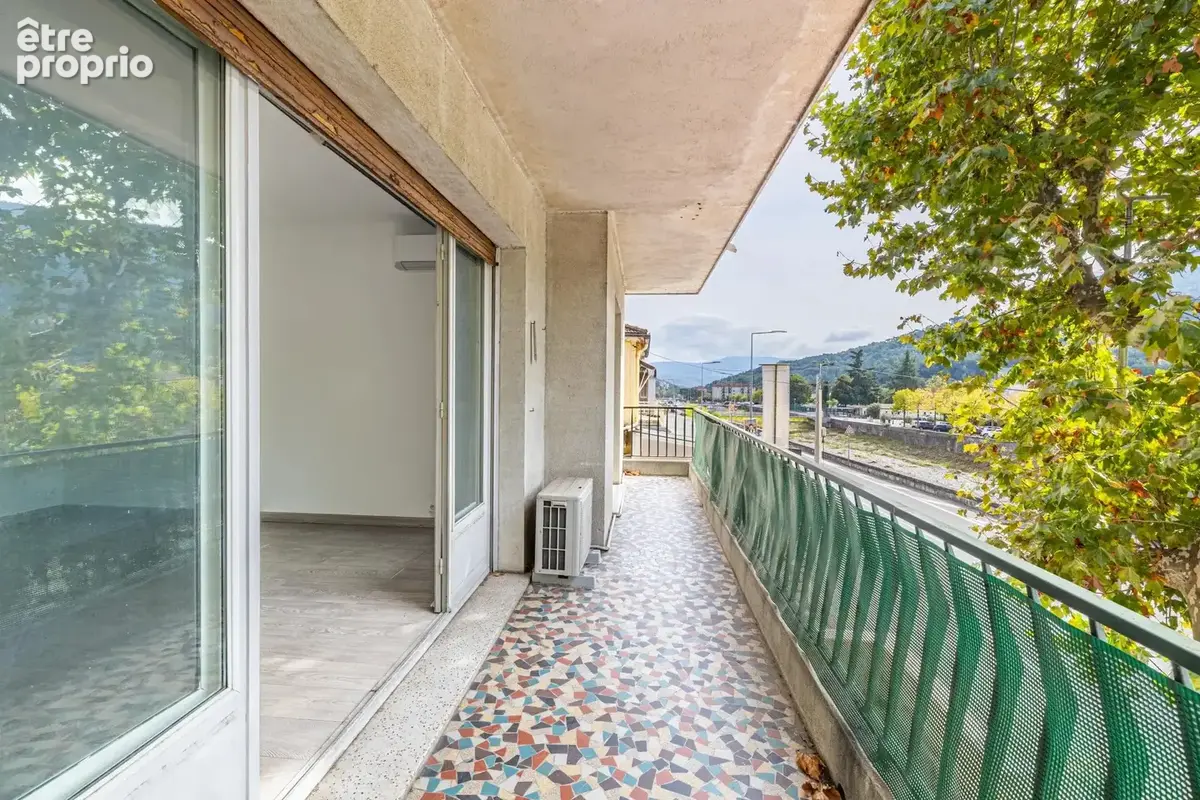 CONTES - 3 pièces 62m2 - doubles balcons - traversant Est Ouest - photo 1