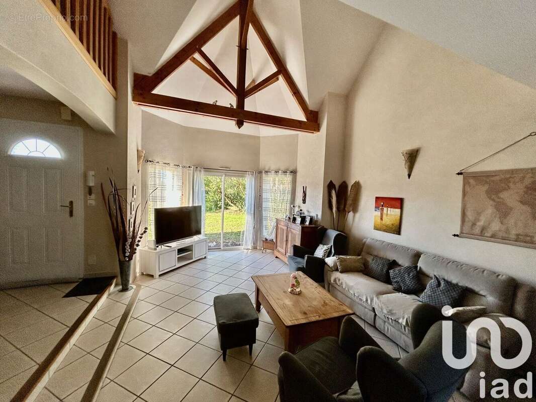 Photo 4 - Maison à NEUILLE