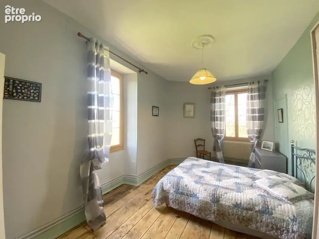 Maison de caractere avec beaucoup de dependances - photo 10