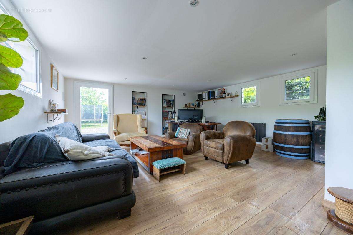 Maison familiale de 230m² - photo 3