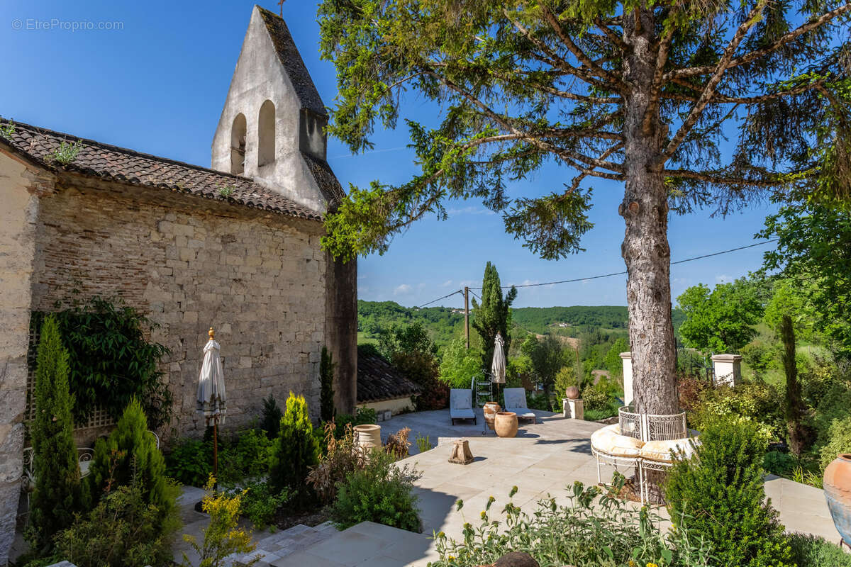Maison à MONTAIGU-DE-QUERCY