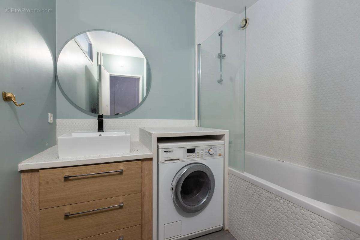 Appartement à PARIS-19E