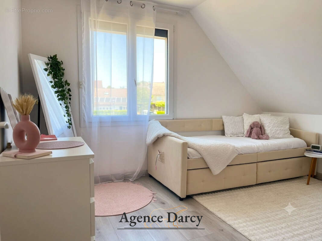 Maison 7 pièces 5 chambres 146 m2 Ruffey-Lès-Echirey - photo 12