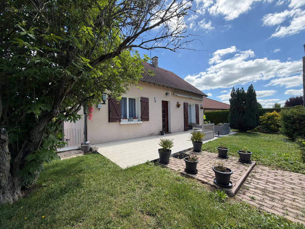 Maison à BREVIANDES