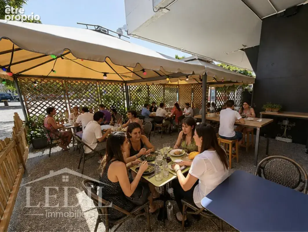 Exceptionnelle opportunité d'acquisition : Restaurant clé en main en zone de chalandise dynamique située en coeur de ville - photo 2