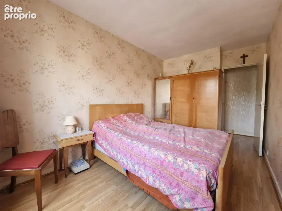 Au sein de la belle et prisée résidence "LE BOIS DE VAIRES" spacieux appartement F4 de 86m² habitable, situé au 2ème avec ascens - photo 14