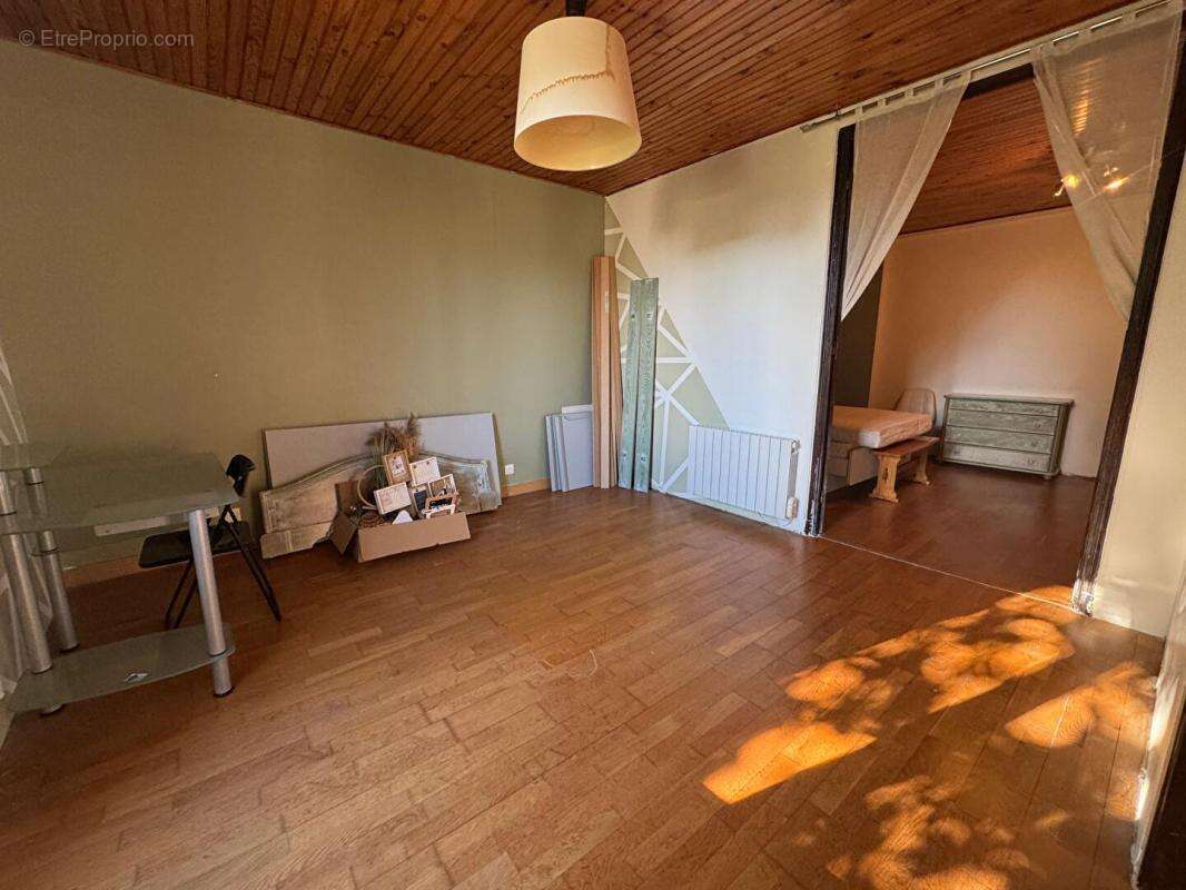 Appartement à MARSEILLE-15E