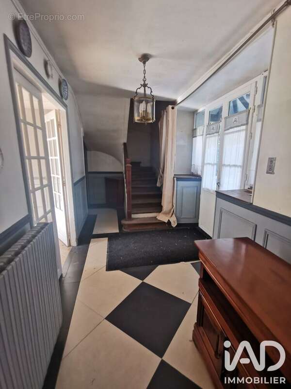 Maison 260 m² à Soignolles-En-Brie  - photo 5