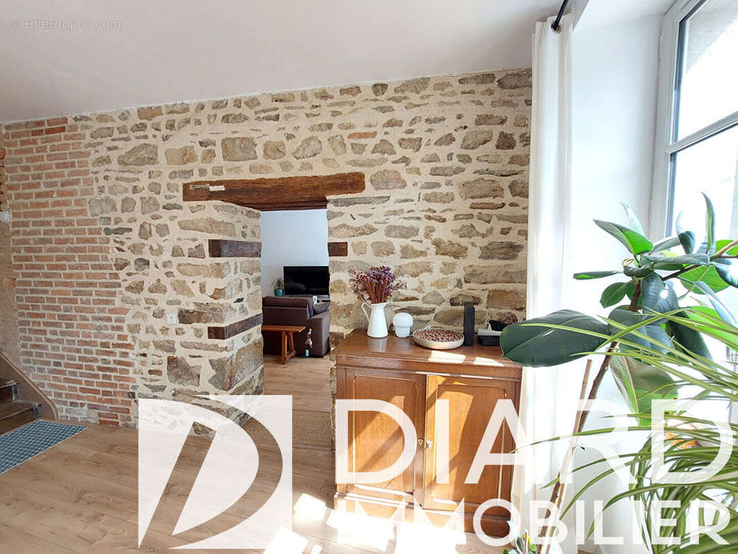 Maison Domalain rénovée 154 m2 - photo 2