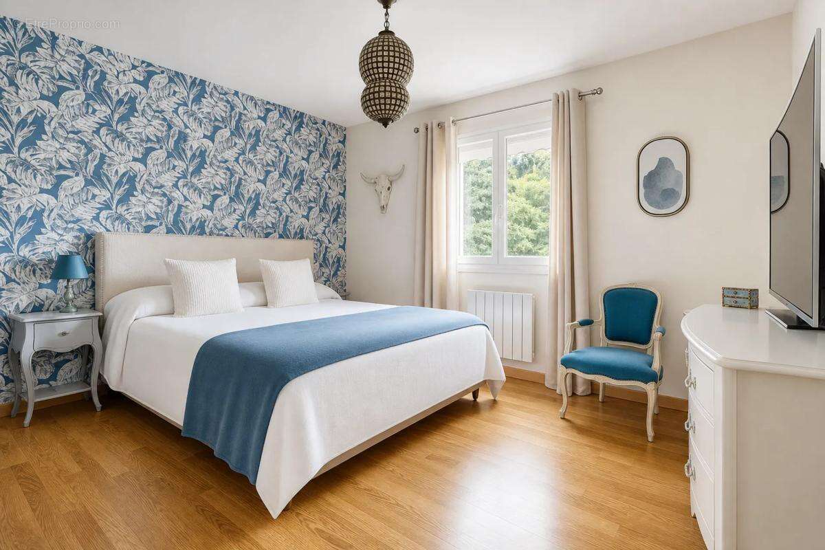 Charmante maison avec piscine à Saint-Laurent-de-Mure - photo 10