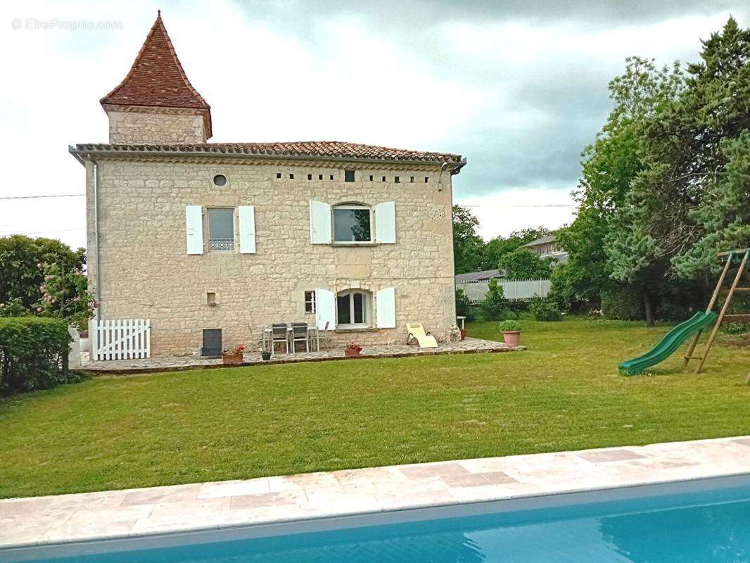 Maison  et gîte 9 pièces 2 piscines Grange - photo 2