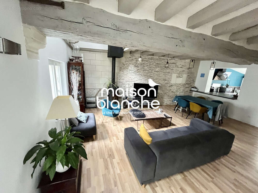 Maison à LES PONTS-DE-CE