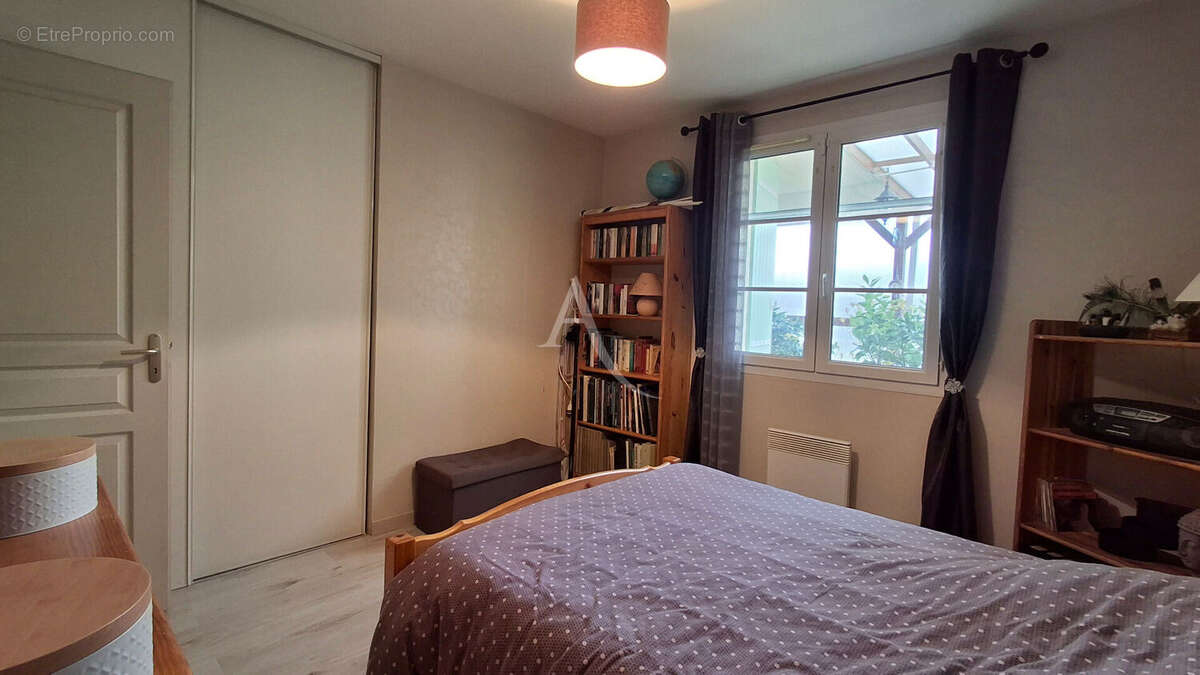 Maison à SAINTE-SOULLE