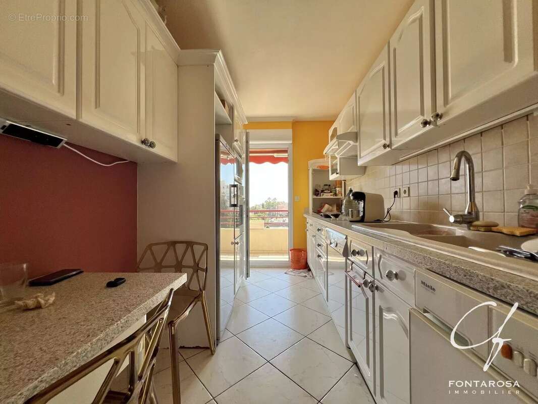 Appartement à FREJUS