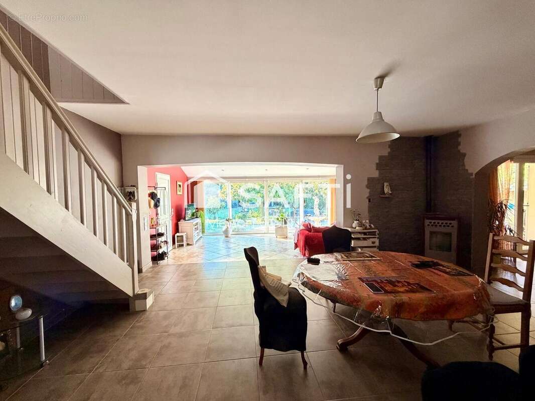 Photo 4 - Maison à LE VAL