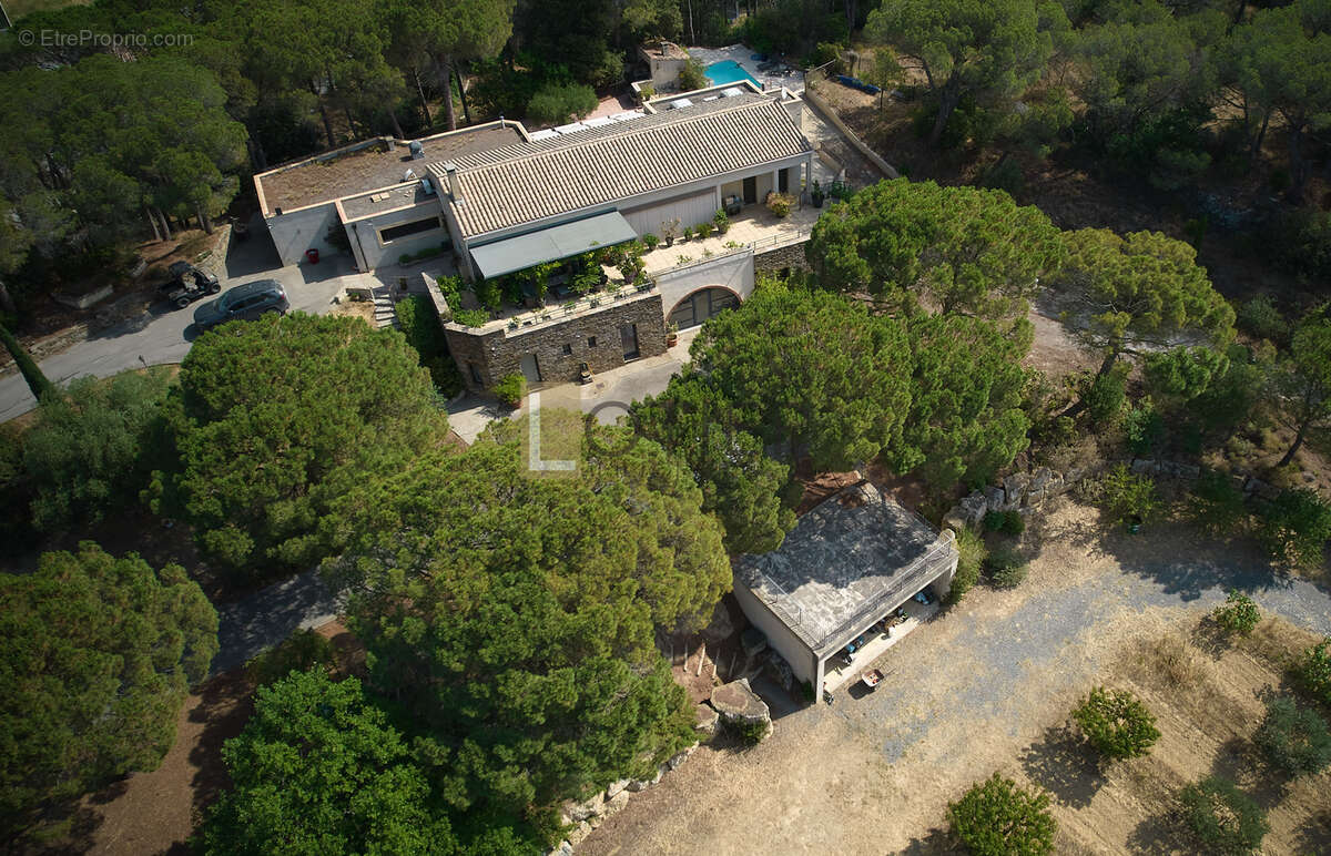 Maison à VILLEDUBERT