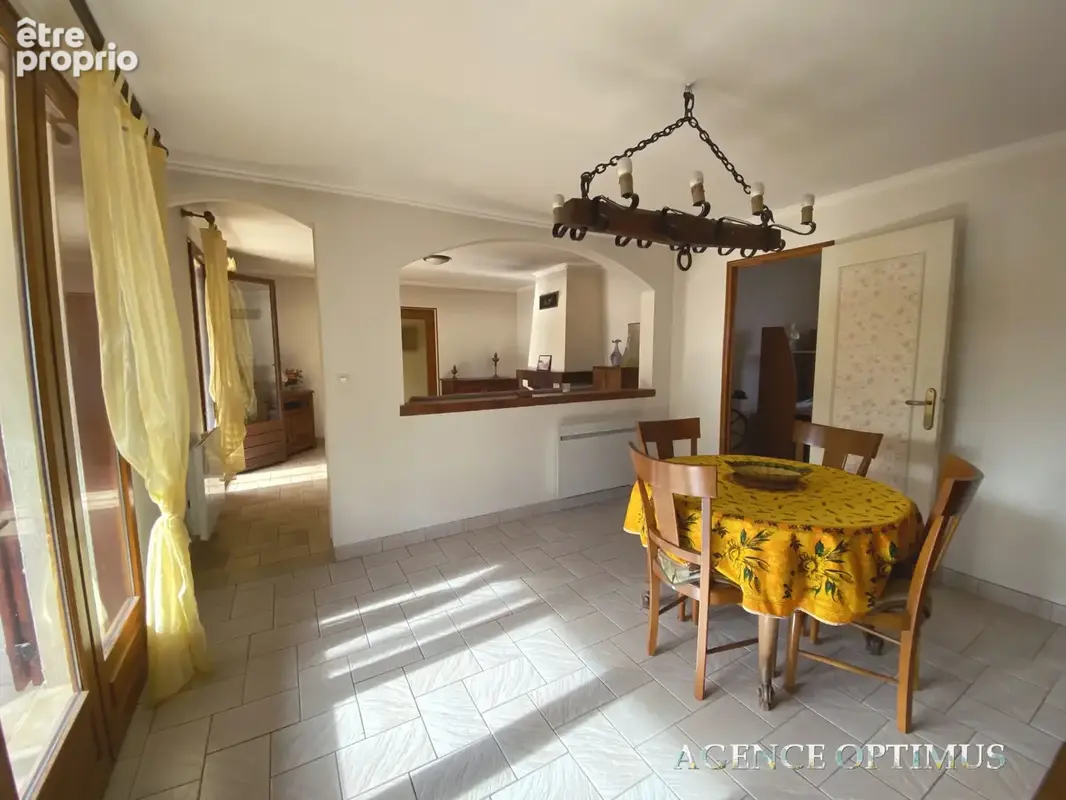 Plain-pied lumineux avec grand garage : rare sur le secteur - photo 6