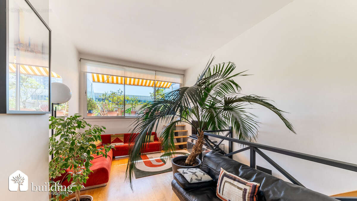 Appartement à COURBEVOIE