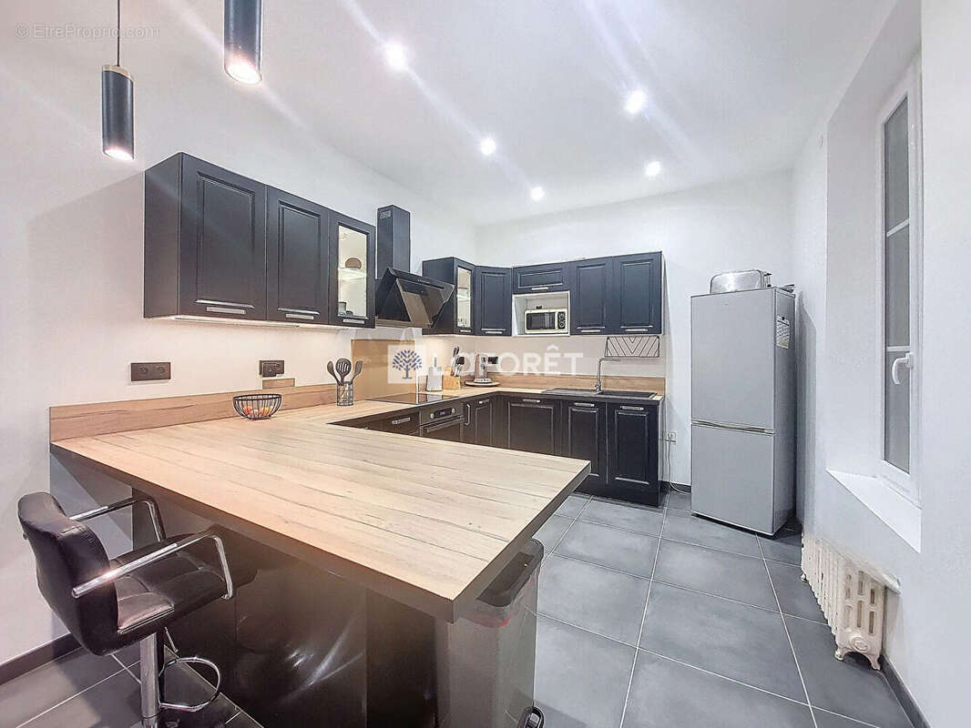 Maison 7 pièce(s) 150 m2 - photo 4