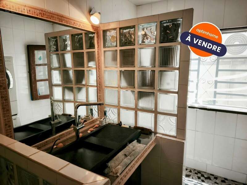 Maison à SAINT-LAURENT-DU-MARONI