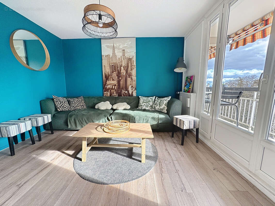 Appartement à SAINT-GENIS-LAVAL