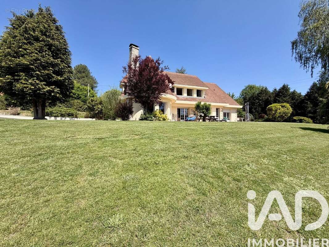 Maison 207 m² à Tordouet  - photo 3