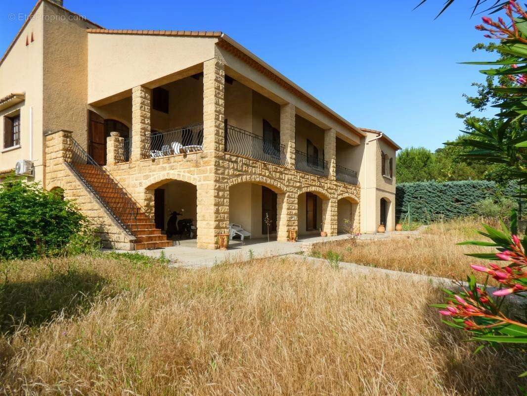 Maison à BAGNOLS-SUR-CEZE