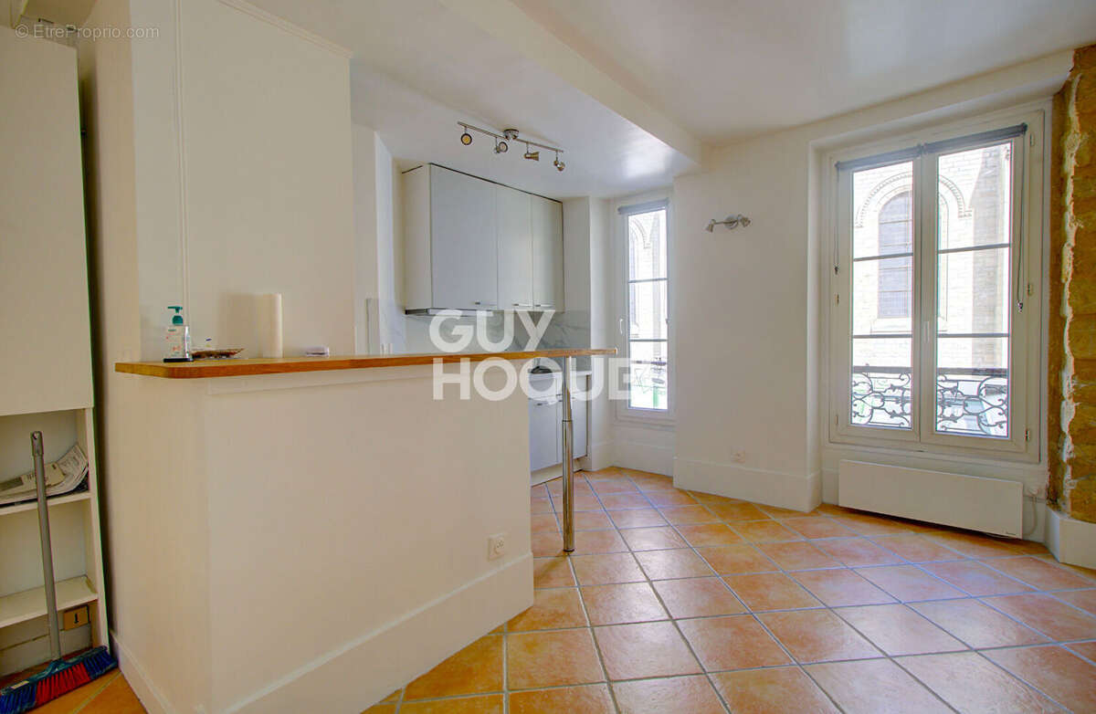 Appartement à PARIS-20E