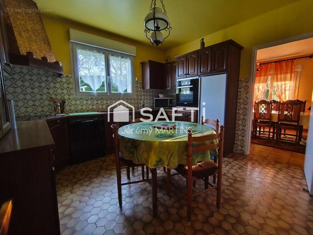 Maison 167 m² à Flagnac  - photo 7