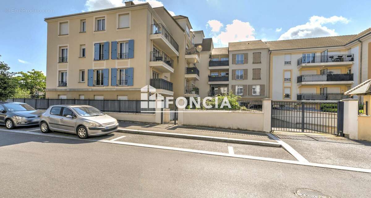 Appartement à VAUREAL