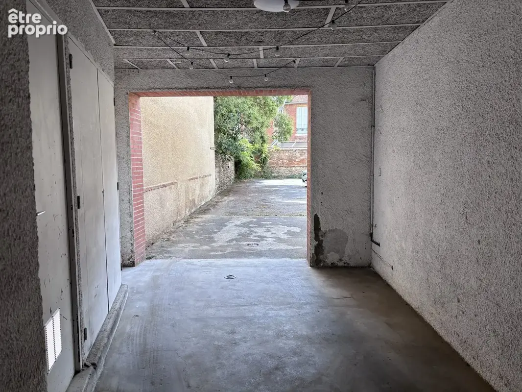 Parking 54 m² à Toulouse  - photo 3