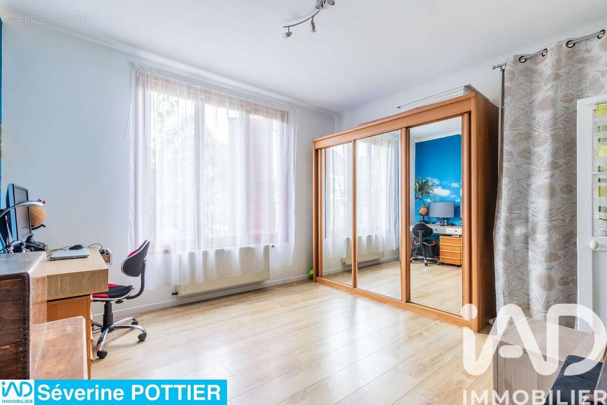 Photo 8 - Maison à VIRY-CHATILLON