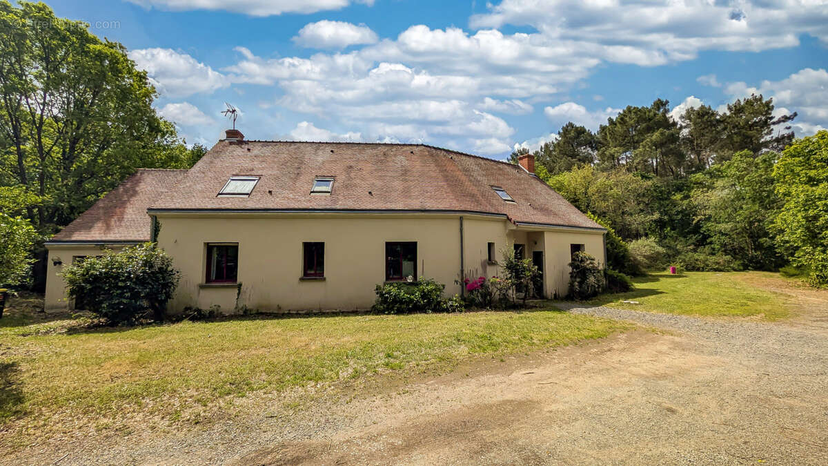 Maison à ECOMMOY