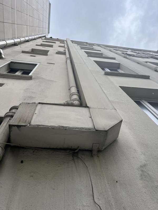 Autre à PARIS-12E