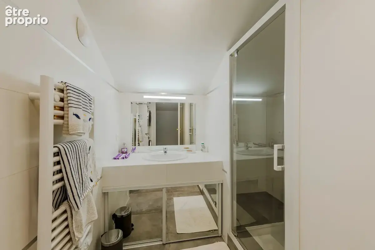 Saint raphael appartement derniere etage centre ville terrasse et garage au calme - photo 11
