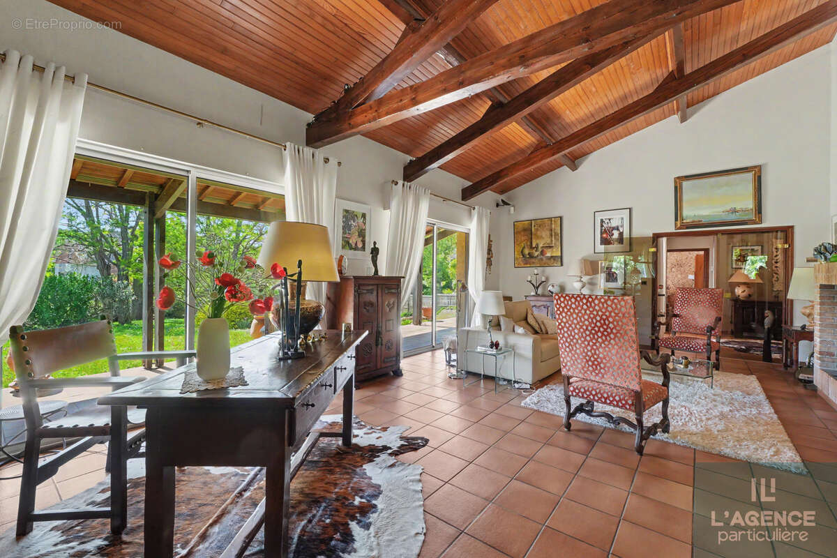 Maison à AUZEVILLE-TOLOSANE